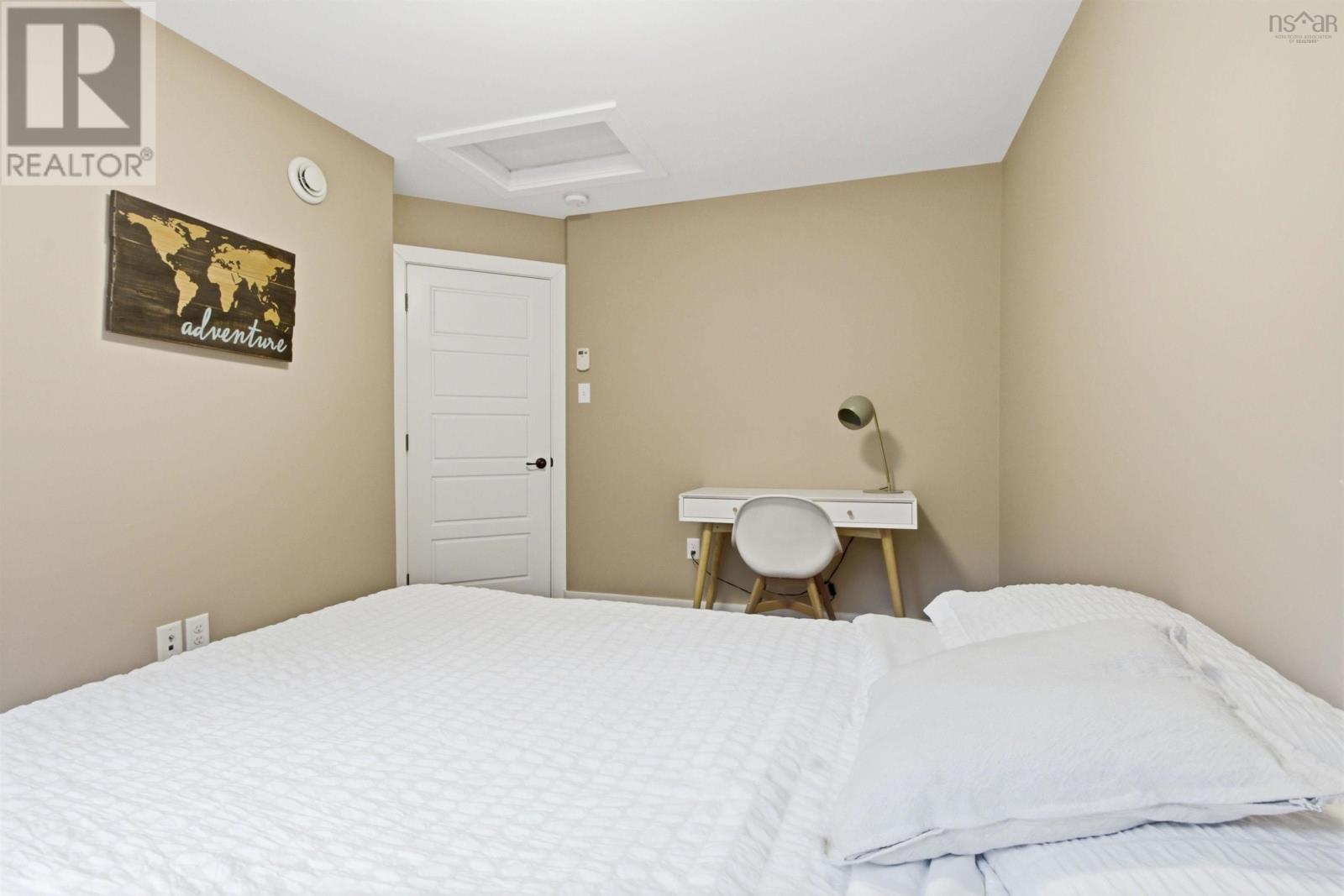 Property 23 of 44 of 100 Viridian Drive