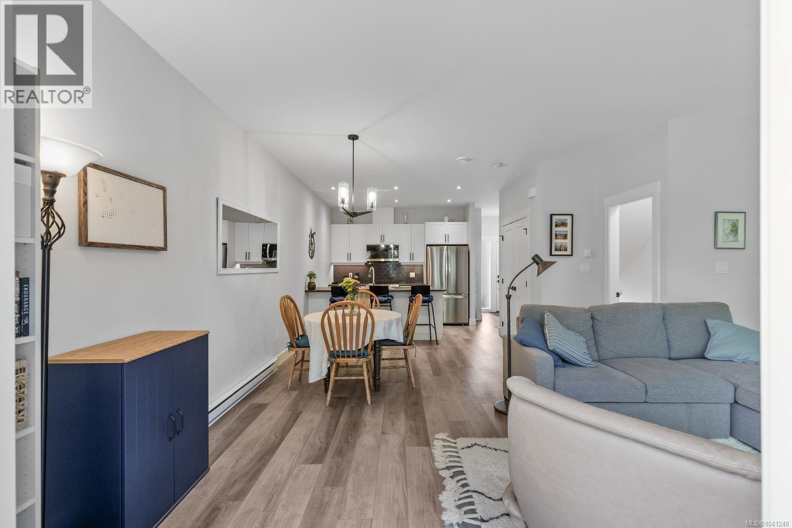 #35 3195 Herons Way - 16
