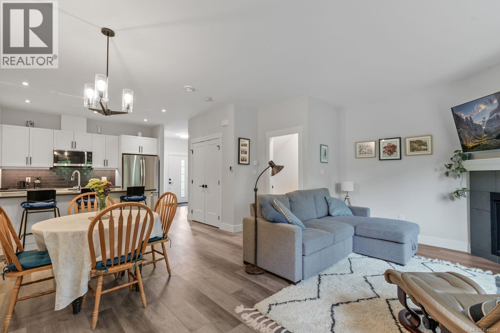 #35 3195 Herons Way - 20