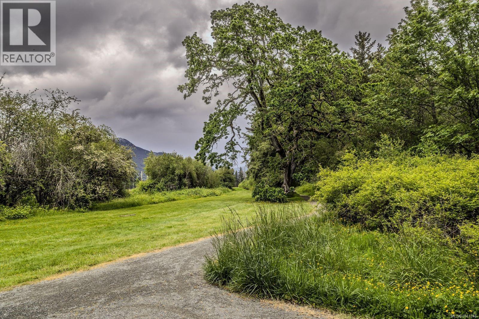#35 3195 Herons Way - 52