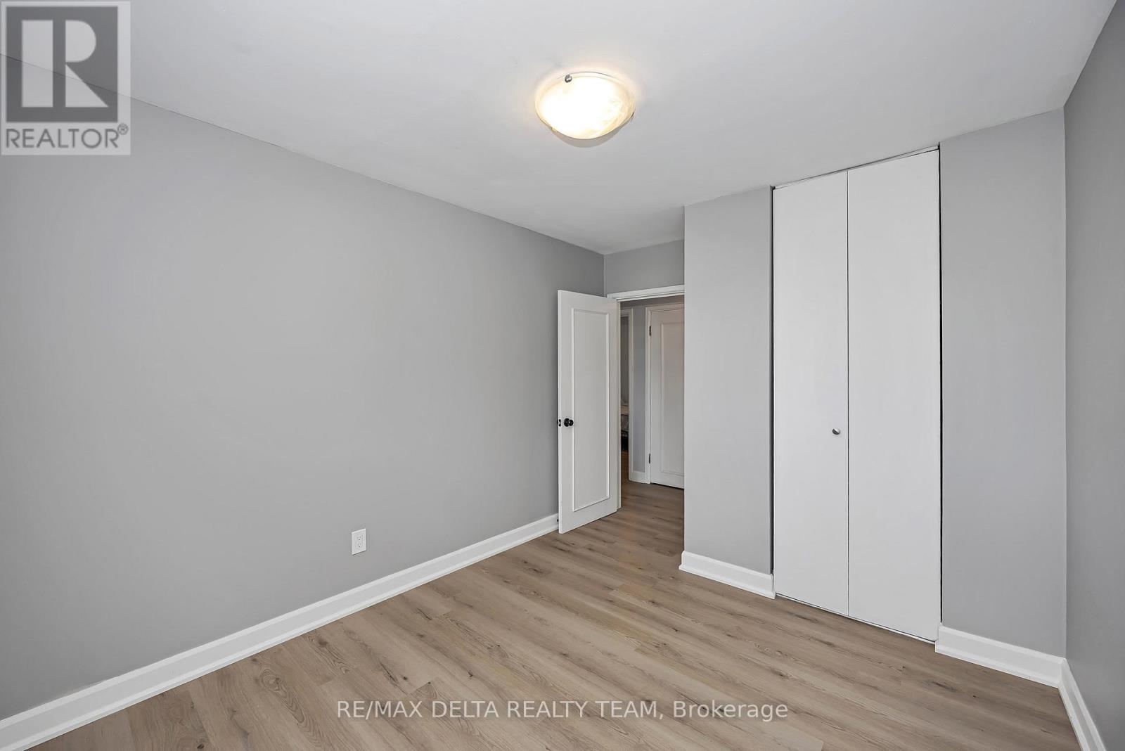 3 Bed, 2 Bath House for Sale in Ottawa – 115 MEADOWLANDS DRIVE W, Ottawa – MLS# X13487656 - Image 22