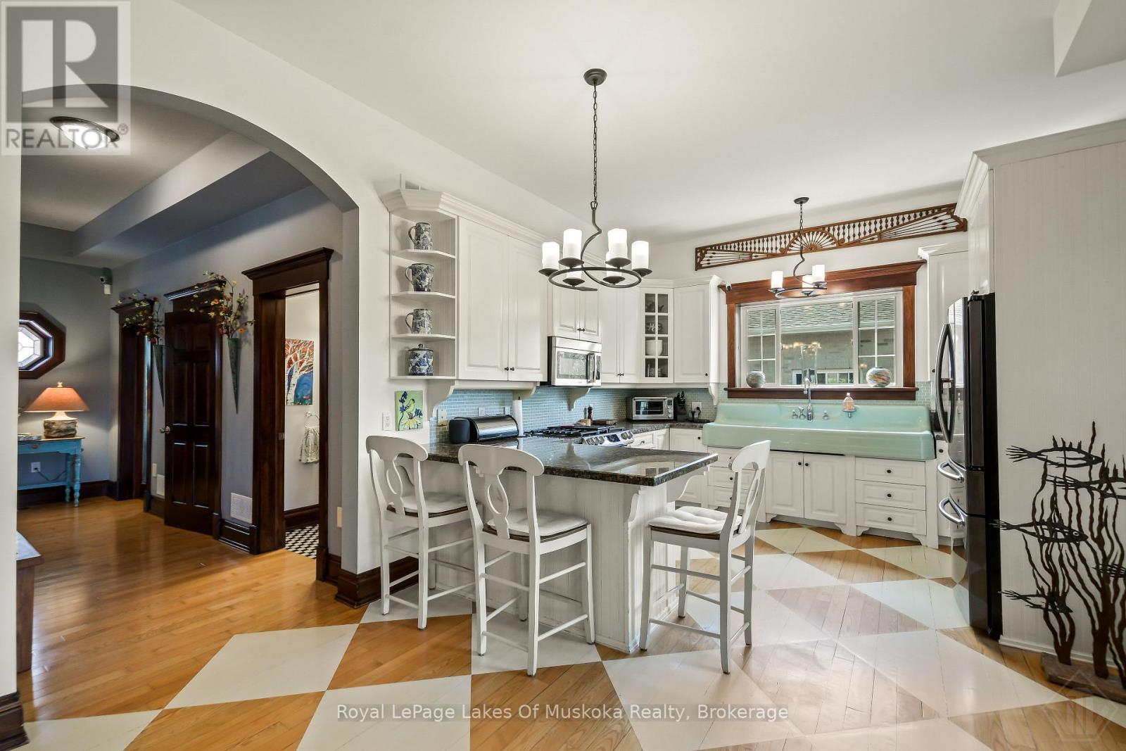 1039 ZISKA ROAD - 13