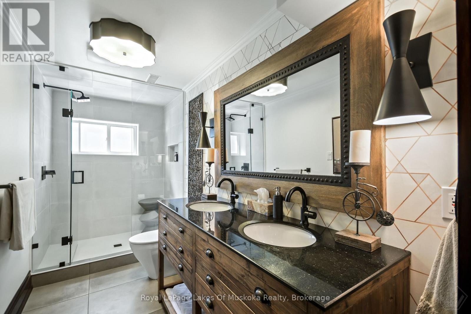 1039 ZISKA ROAD - 38