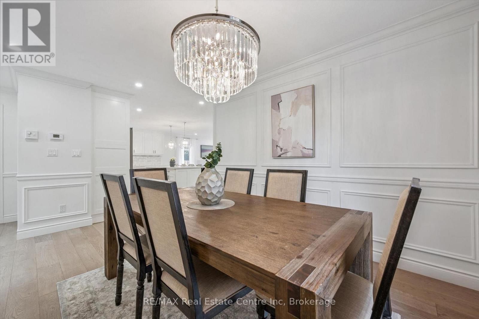 18 KEYS CRESCENT - 11