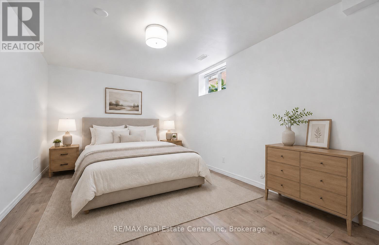 18 KEYS CRESCENT - 22