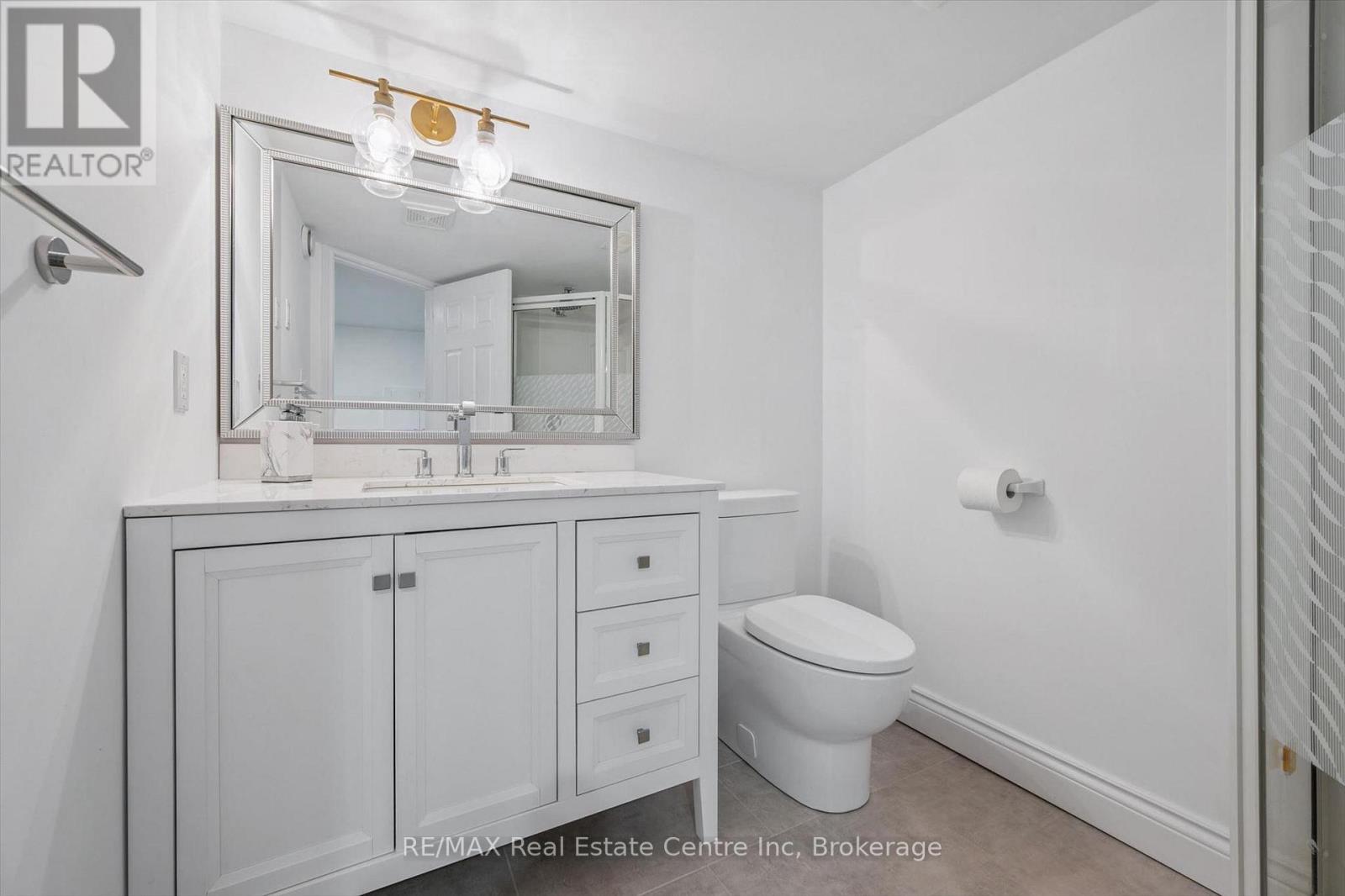 18 KEYS CRESCENT - 23