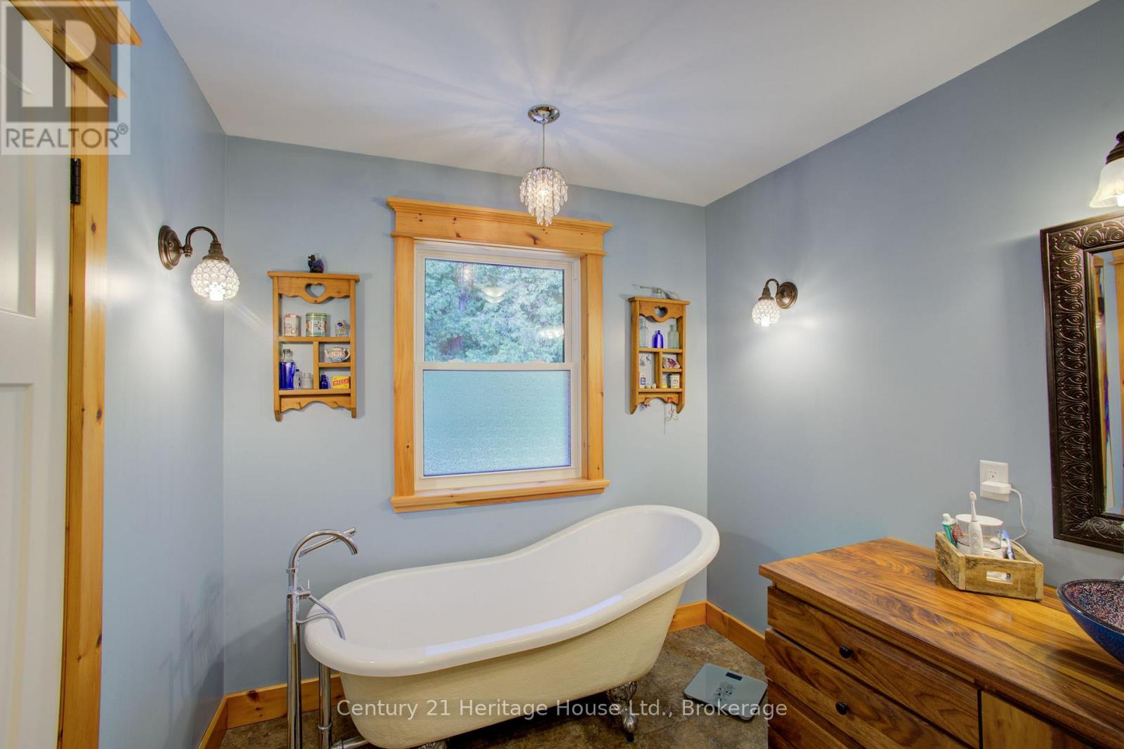 314844 6 HIGHWAY - 33