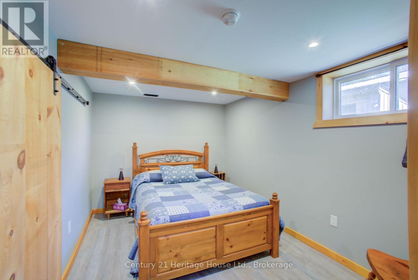 314844 6 HIGHWAY - 34
