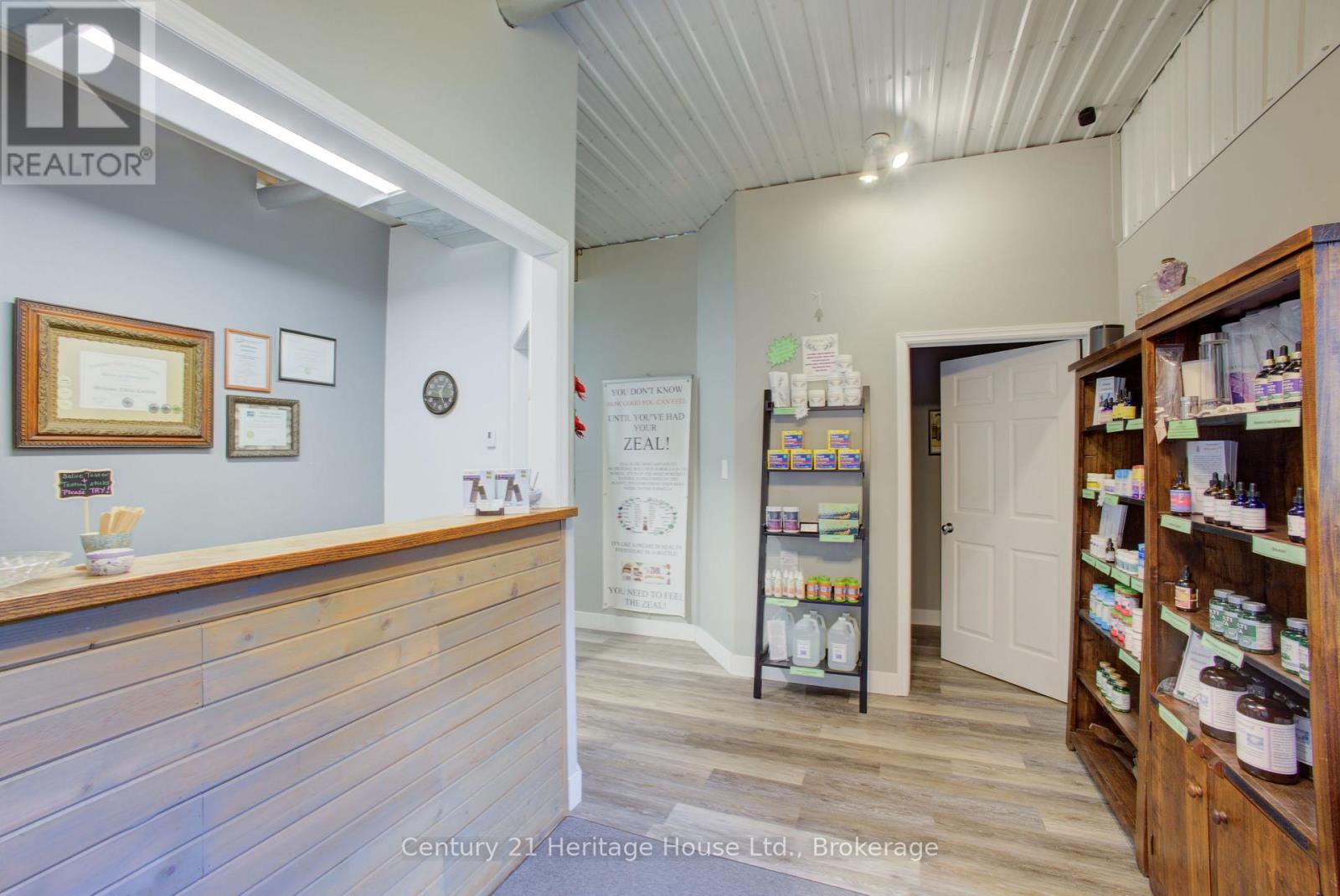 314844 6 HIGHWAY - 38