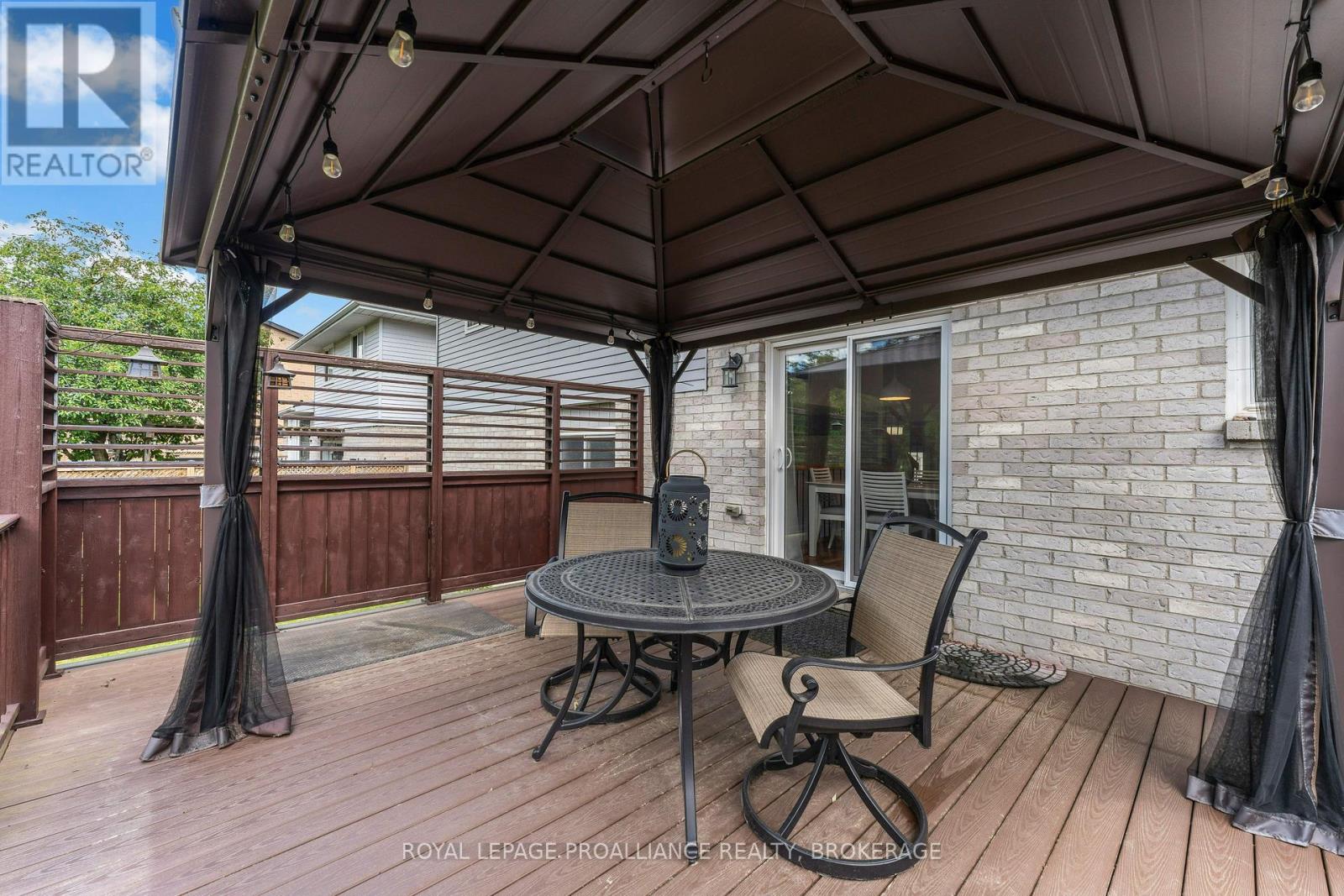 927 NEWHALL DRIVE - 29