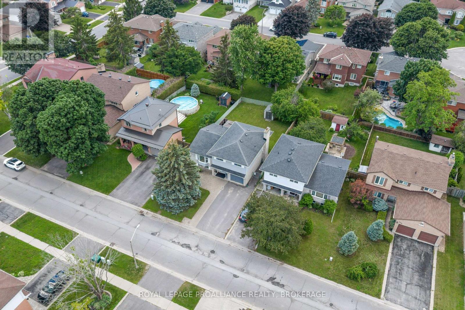927 NEWHALL DRIVE - 3
