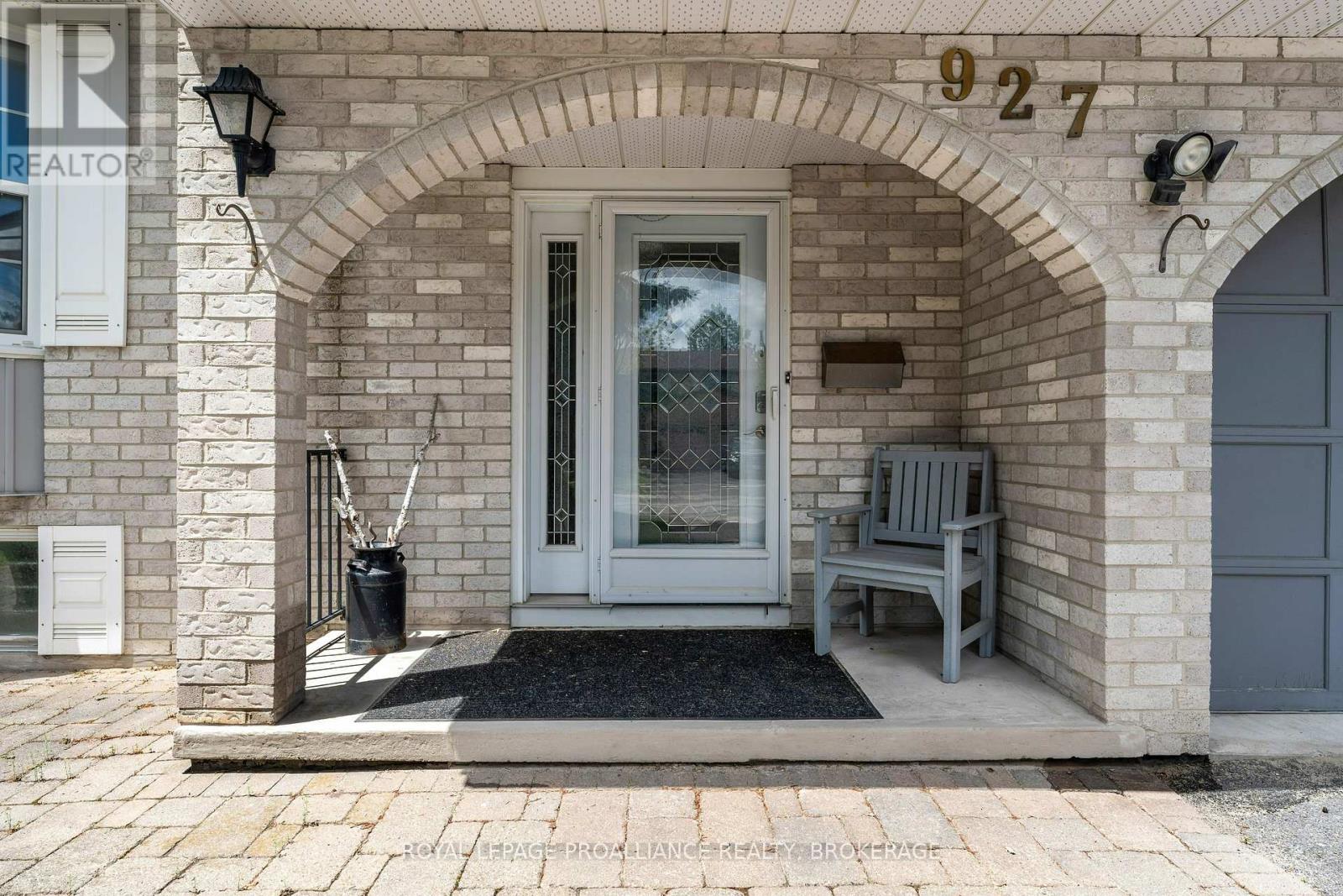 927 NEWHALL DRIVE - 5