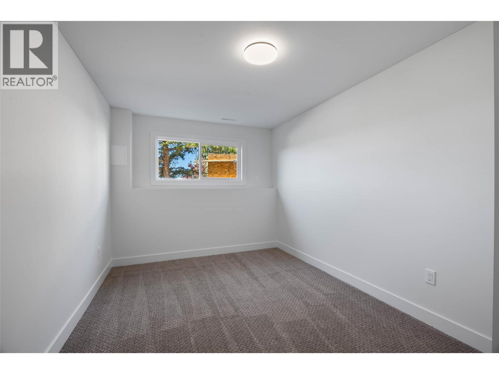 11 Jasper Drive, Logan Lake