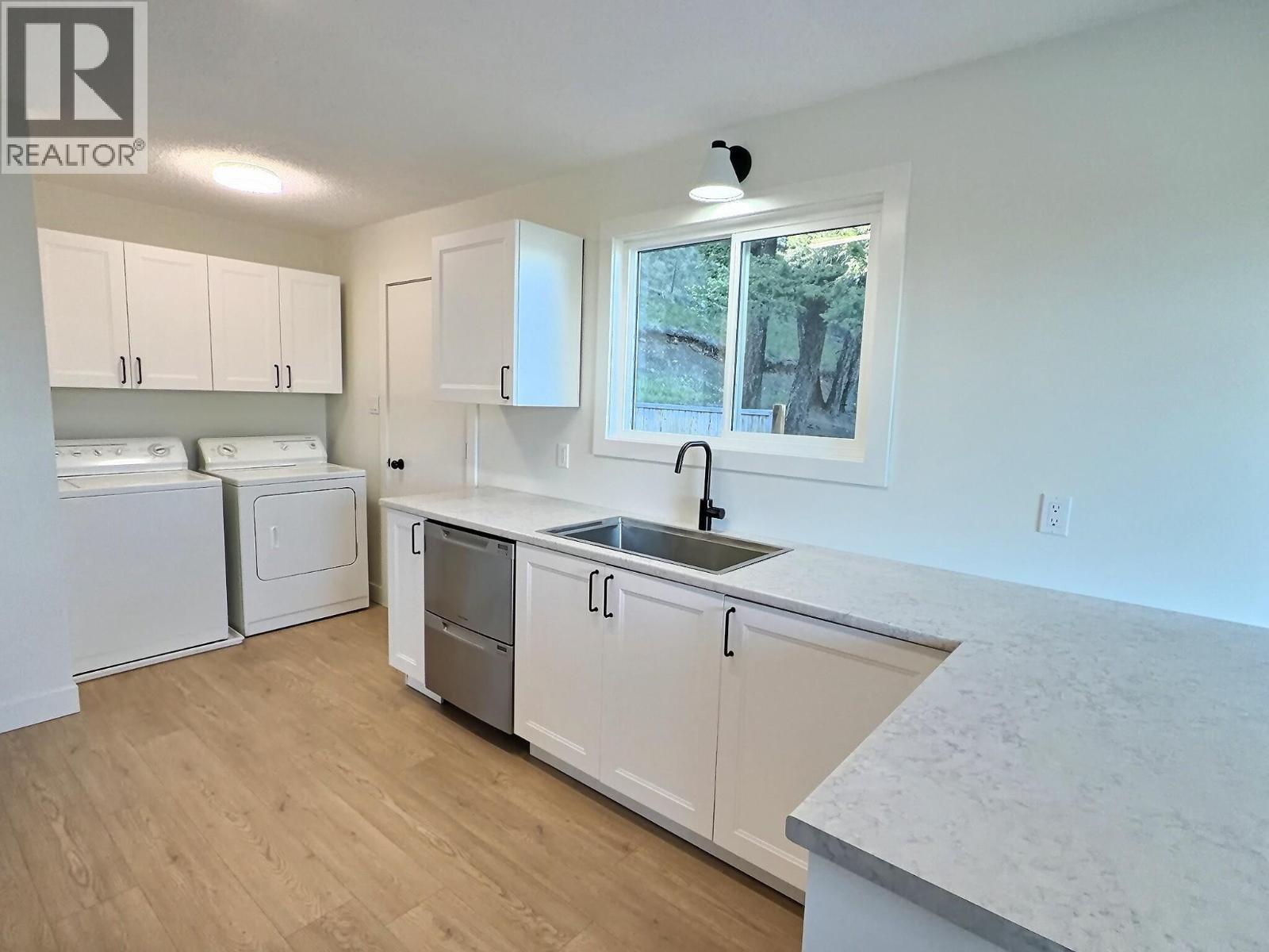 11 Jasper Drive, Logan Lake