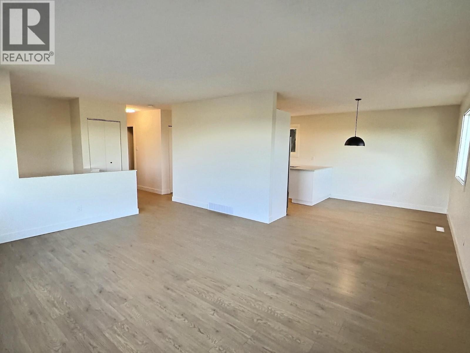 11 Jasper Drive, Logan Lake