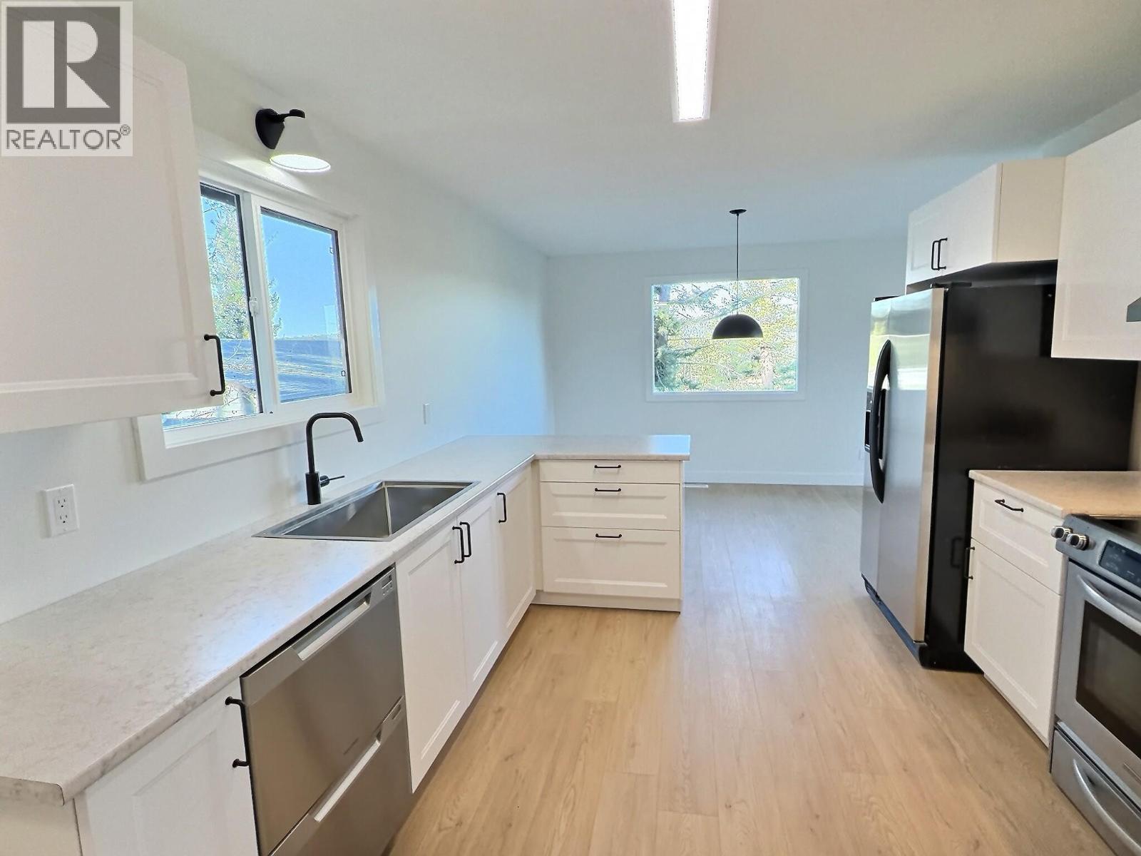 11 Jasper Drive, Logan Lake