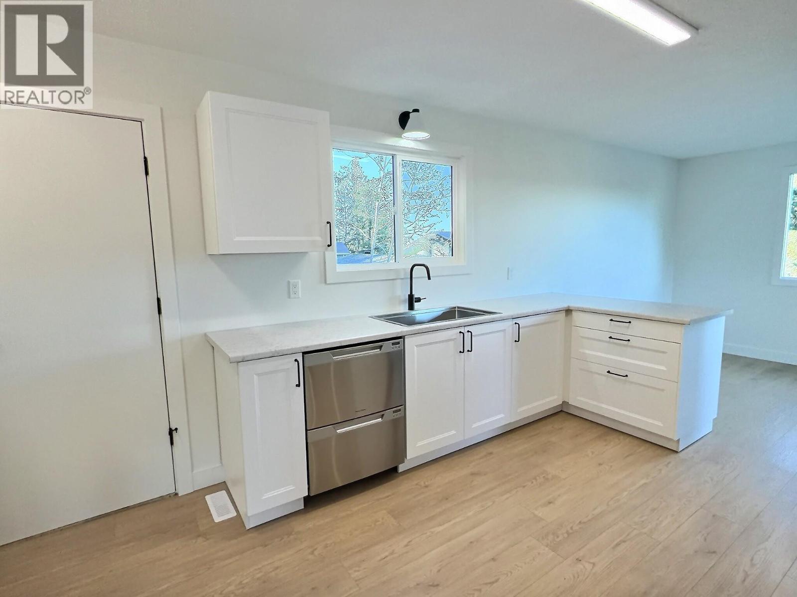 11 Jasper Drive, Logan Lake