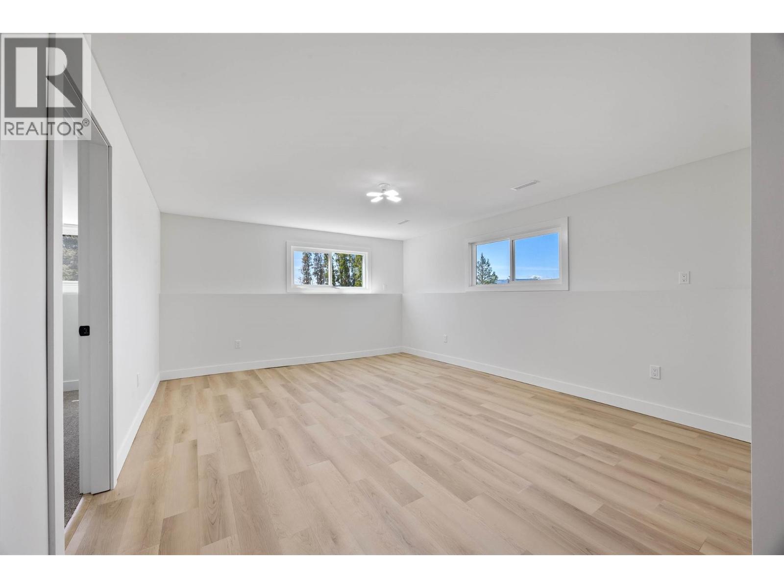 11 Jasper Drive, Logan Lake