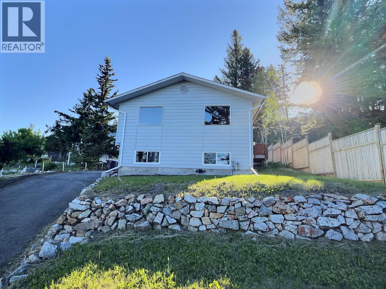 11 Jasper Drive, Logan Lake