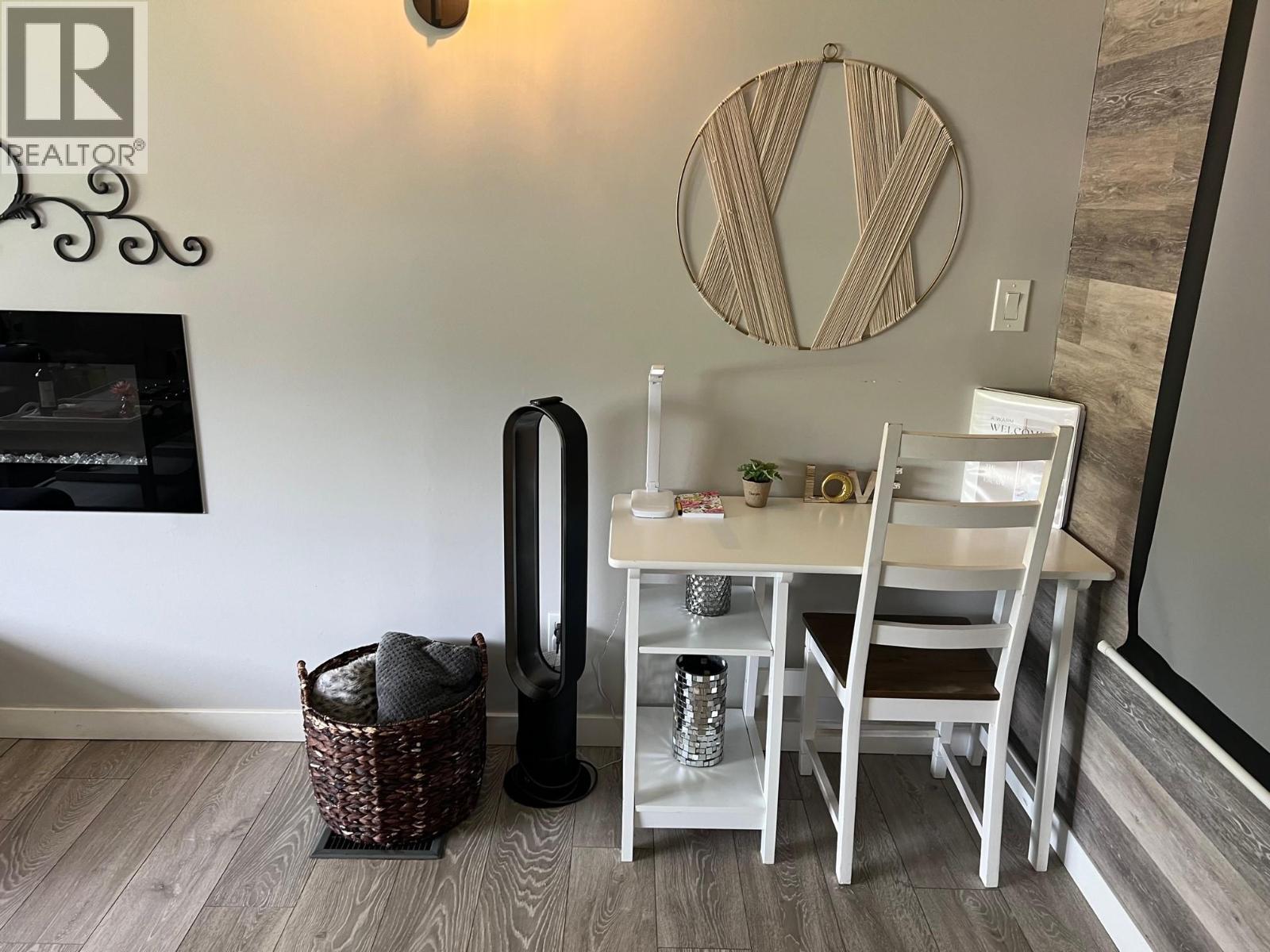2591 FLEETWOOD Avenue - Image 37