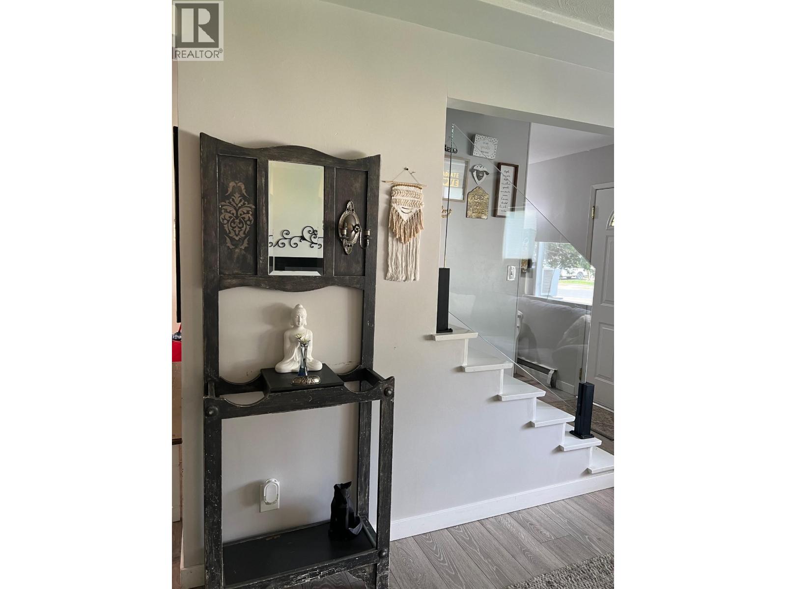 2591 FLEETWOOD Avenue - 38