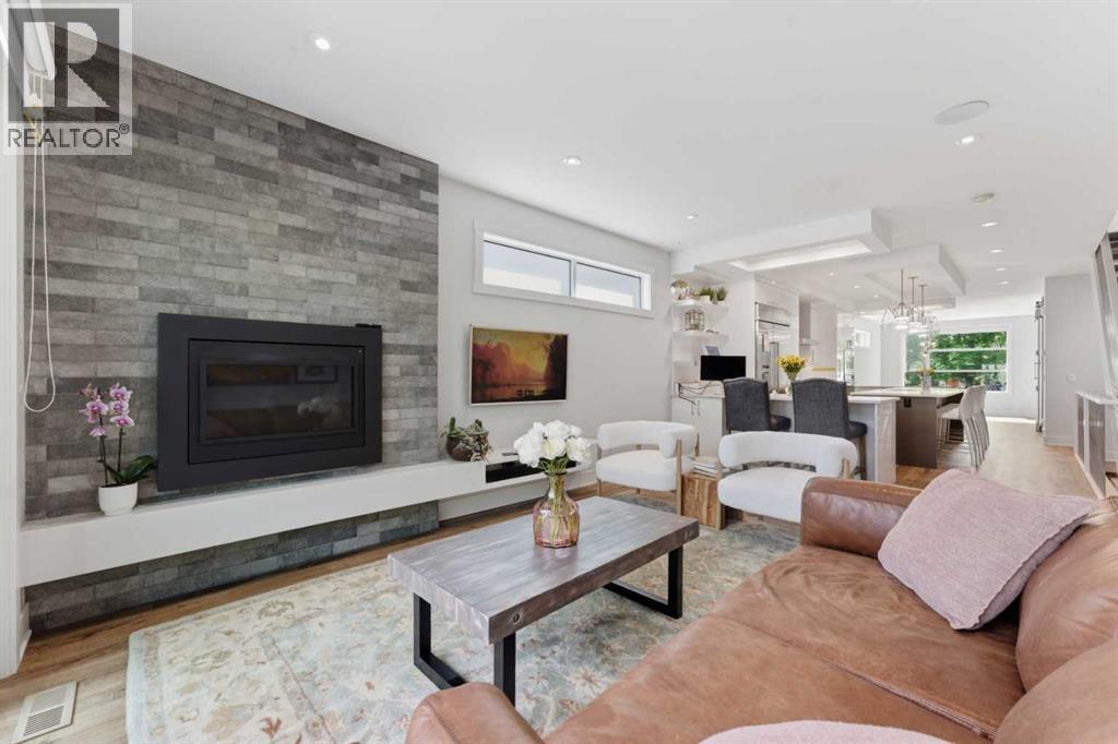 438 13 Street NW - 14