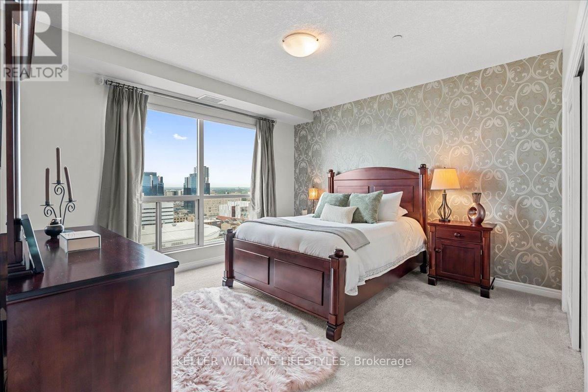 #1902 330 RIDOUT STREET N - 23
