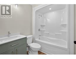 137 Main Road thumbnail 38