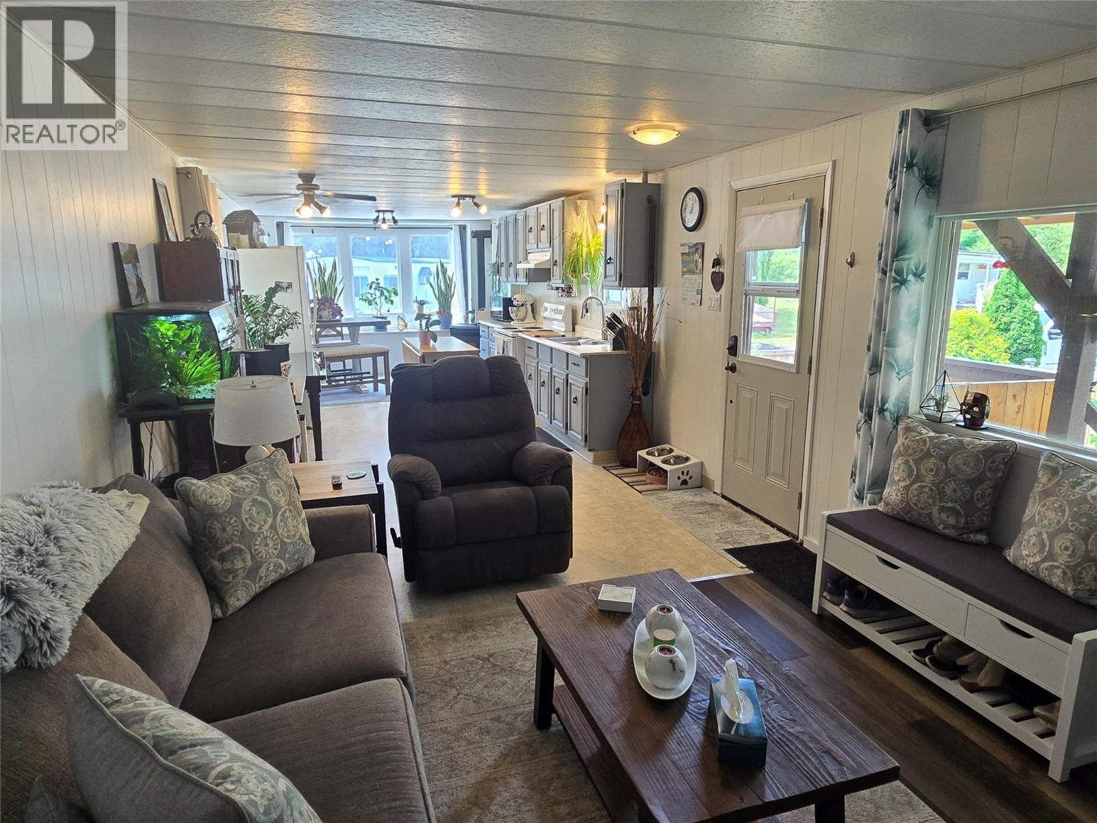 #12 500 16TH Avenue - 16