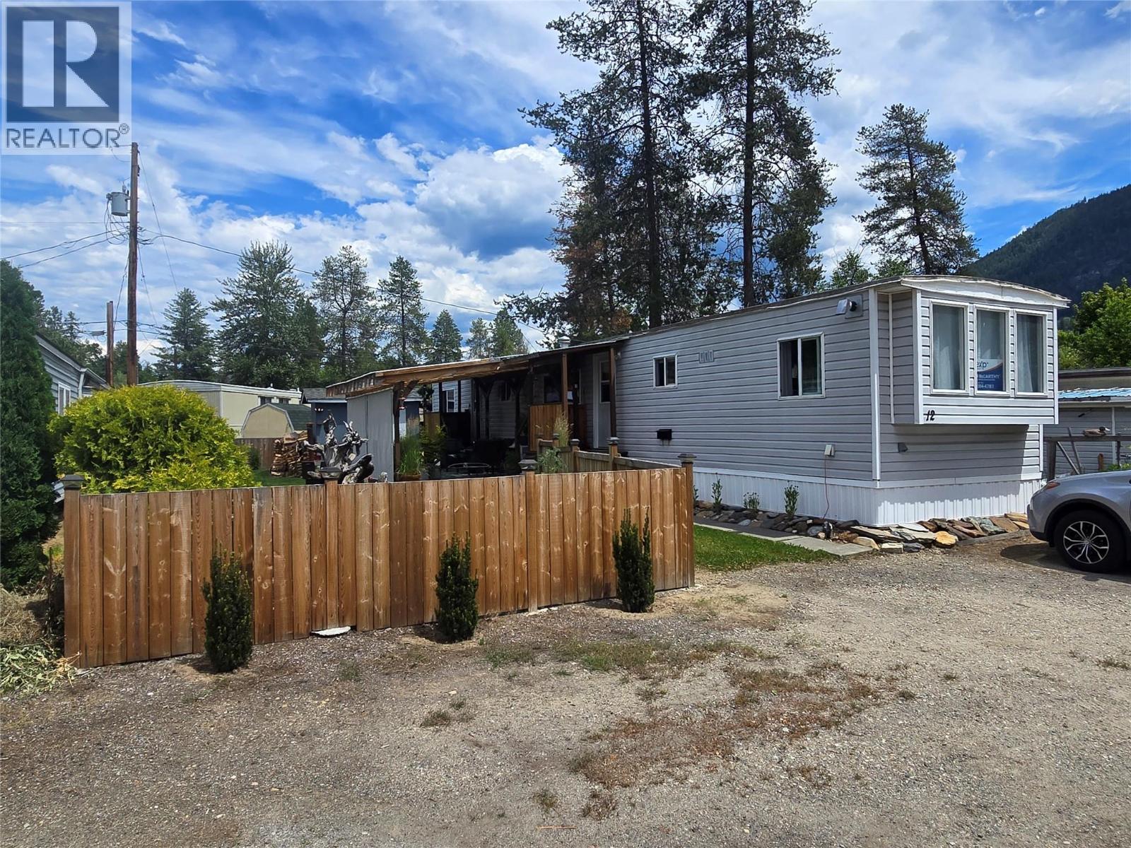 #12 500 16TH Avenue - 25