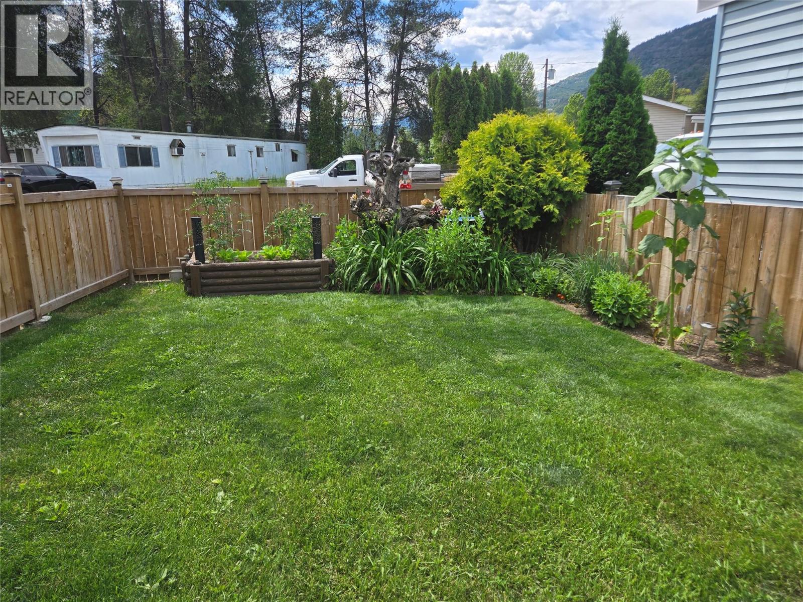 #12 500 16TH Avenue - 7