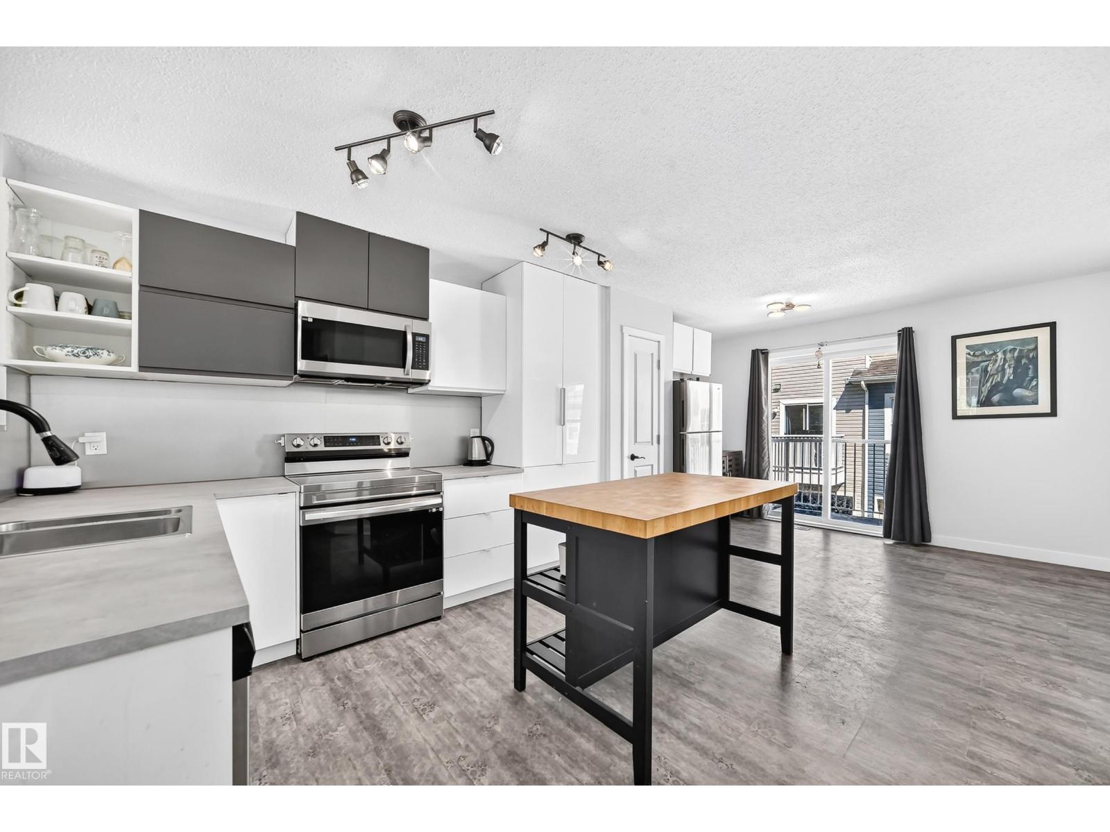 #146 5604 199 ST NW - 10