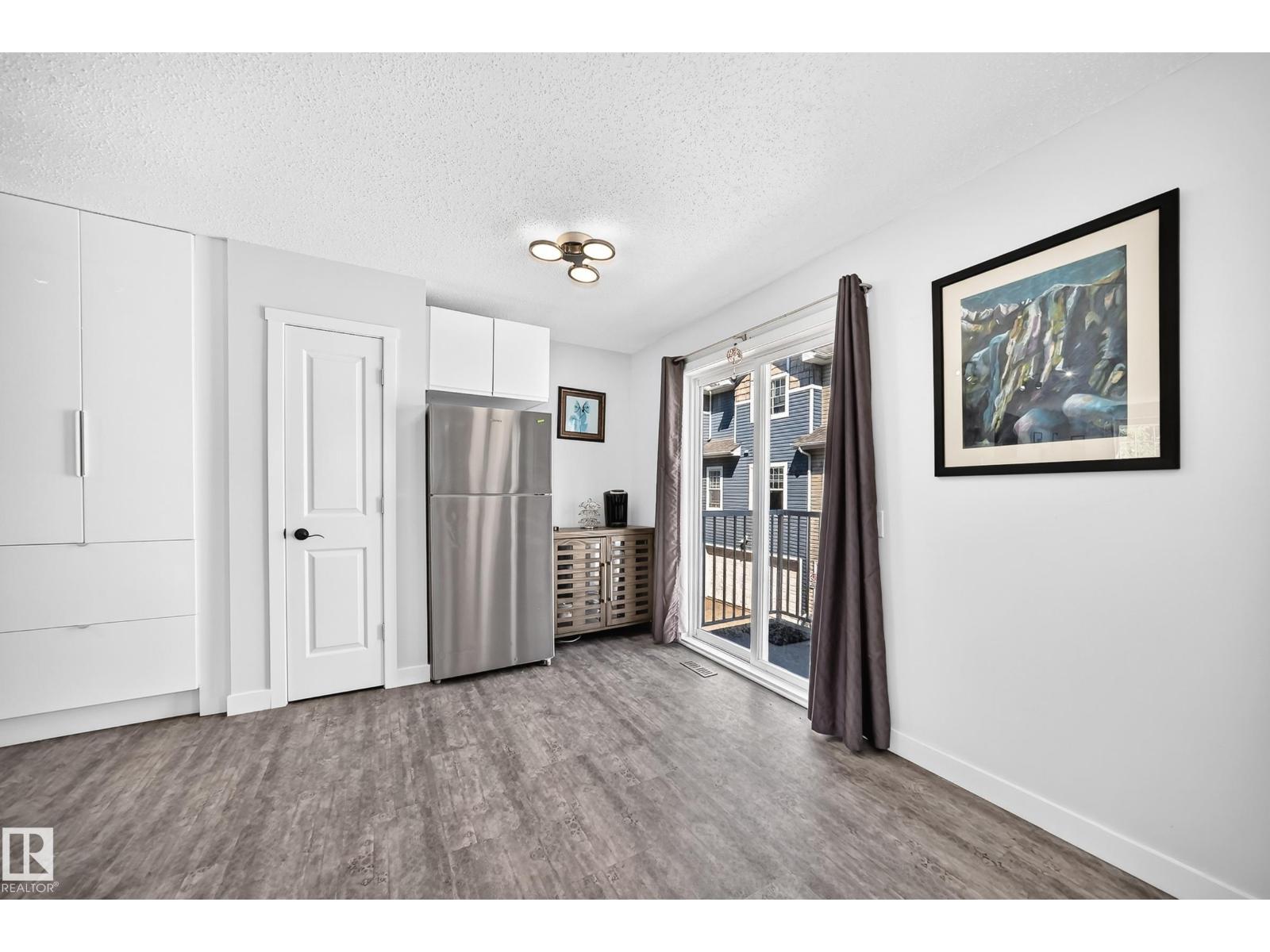 #146 5604 199 ST NW - 17