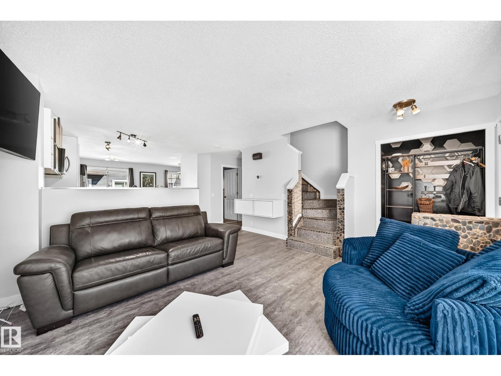 #146 5604 199 ST NW - 3