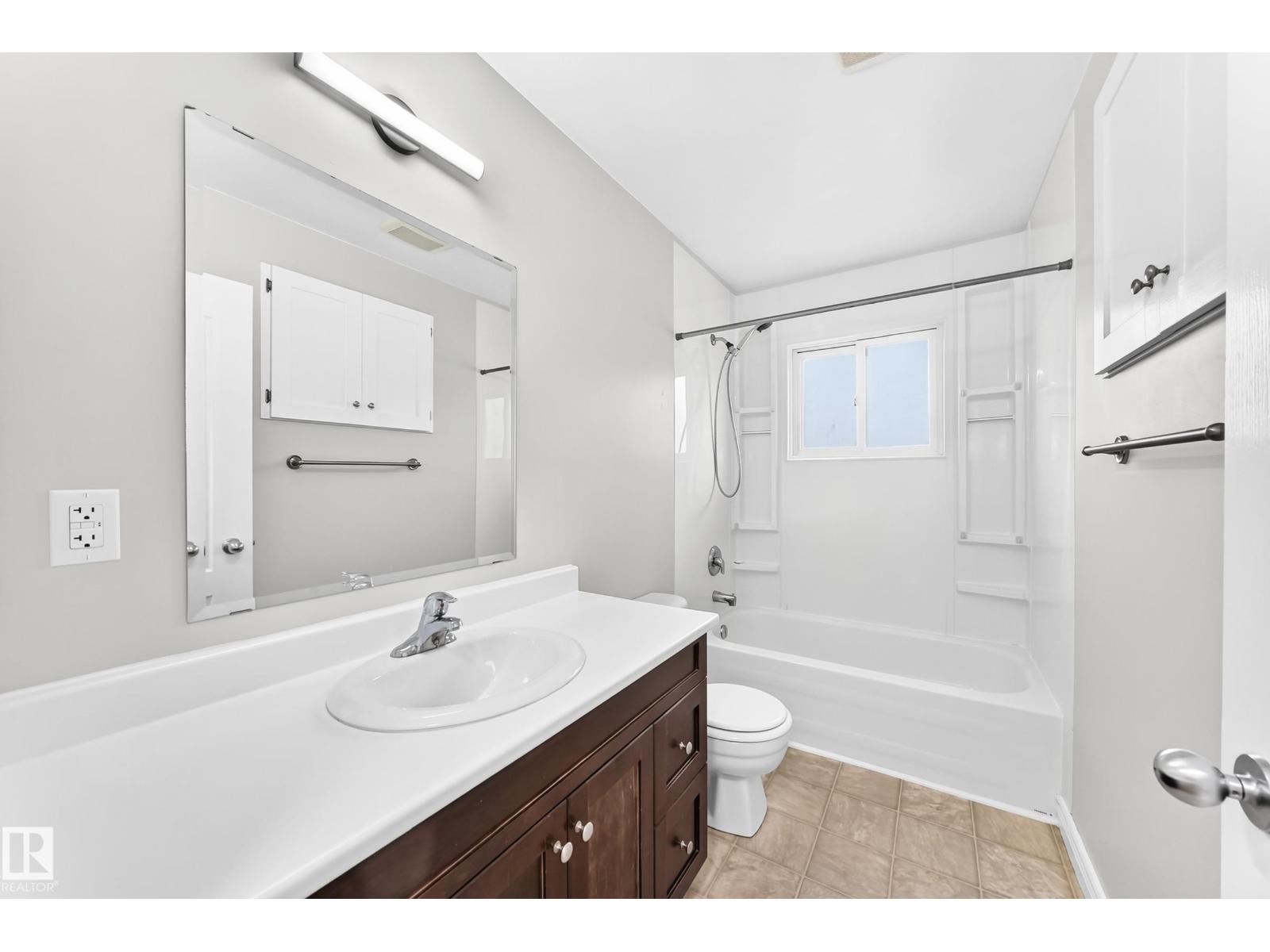 7307 76 ST NW - 19