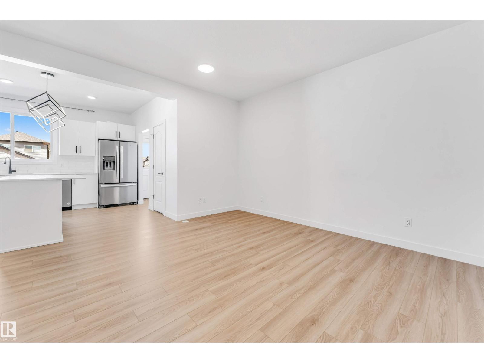 1208 14 AVE NW NW - 16