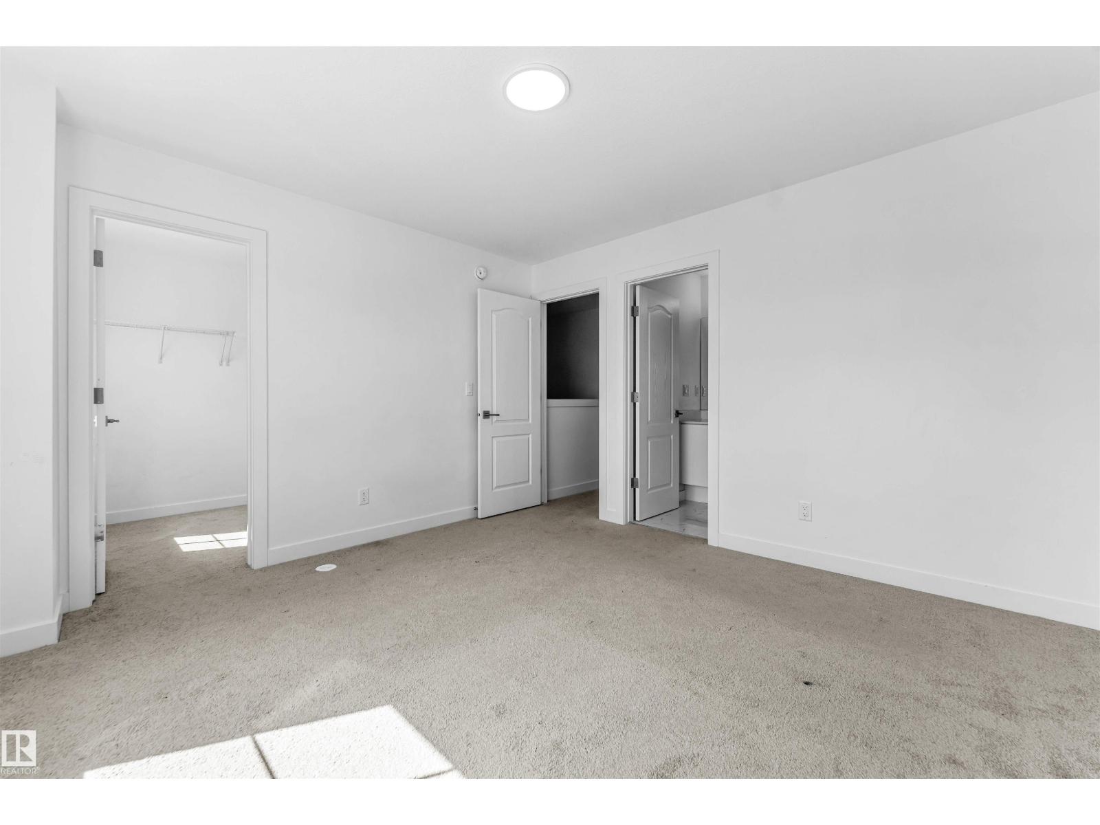1208 14 AVE NW NW - 31