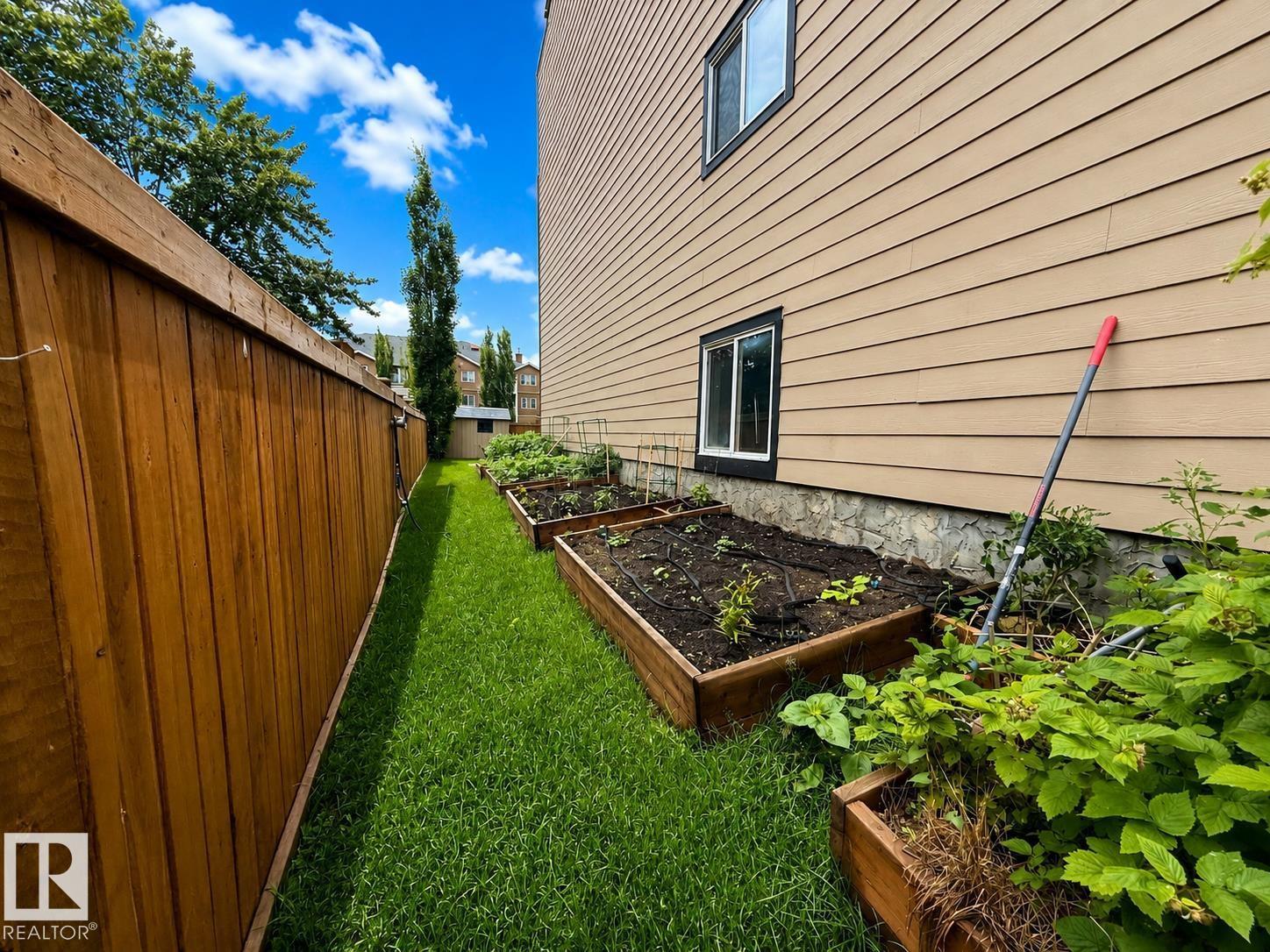#207 11224 116 ST NW - 16