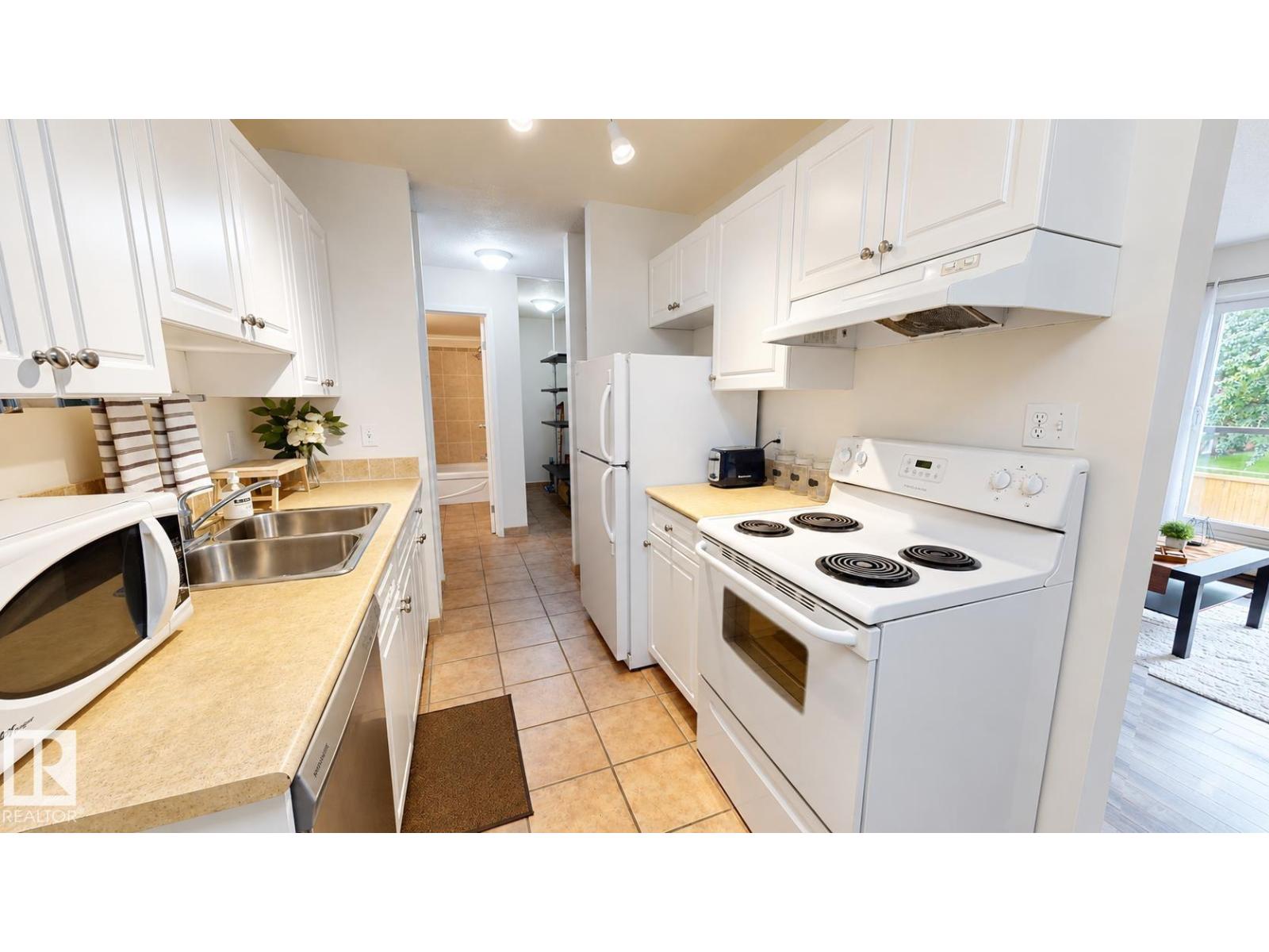 #207 11224 116 ST NW - 6