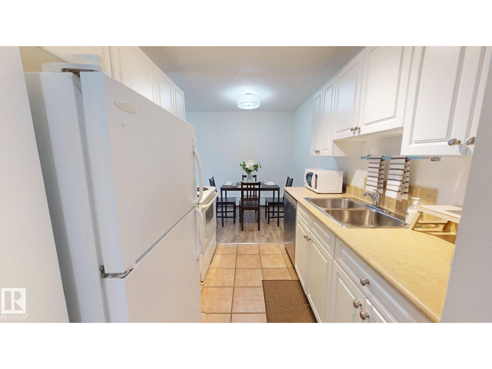 #207 11224 116 ST NW - 7