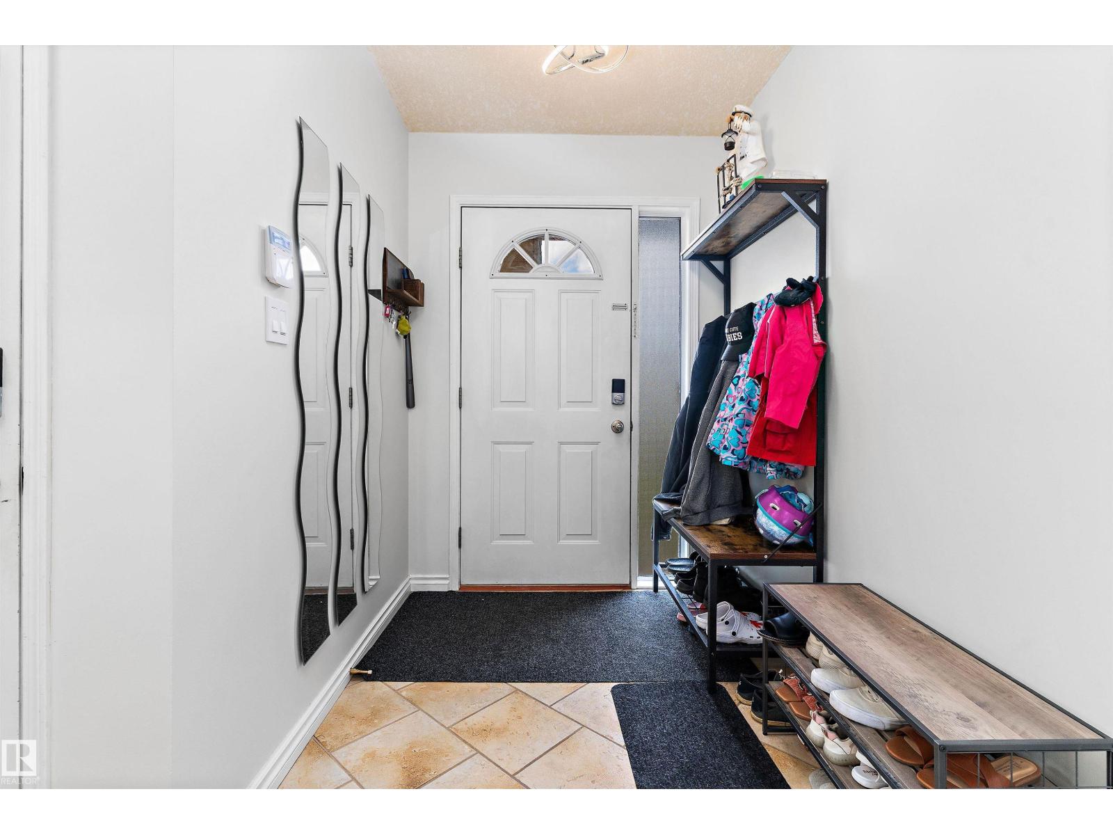 8904 170A AV NW - 10