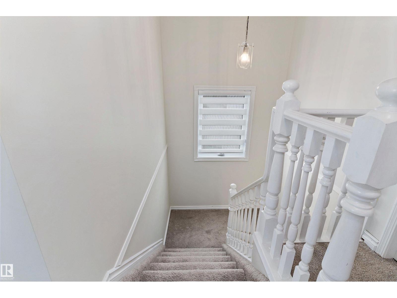 8904 170A AV NW - 18