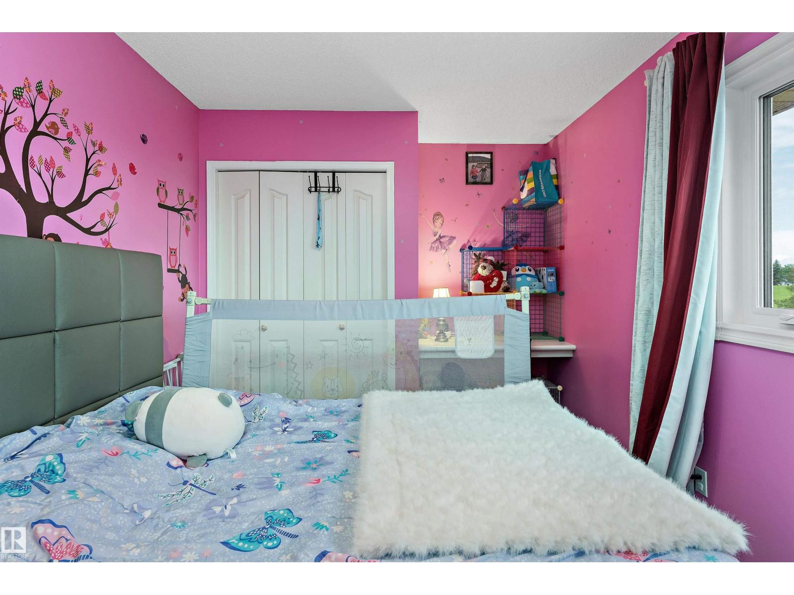 8904 170A AV NW - 28