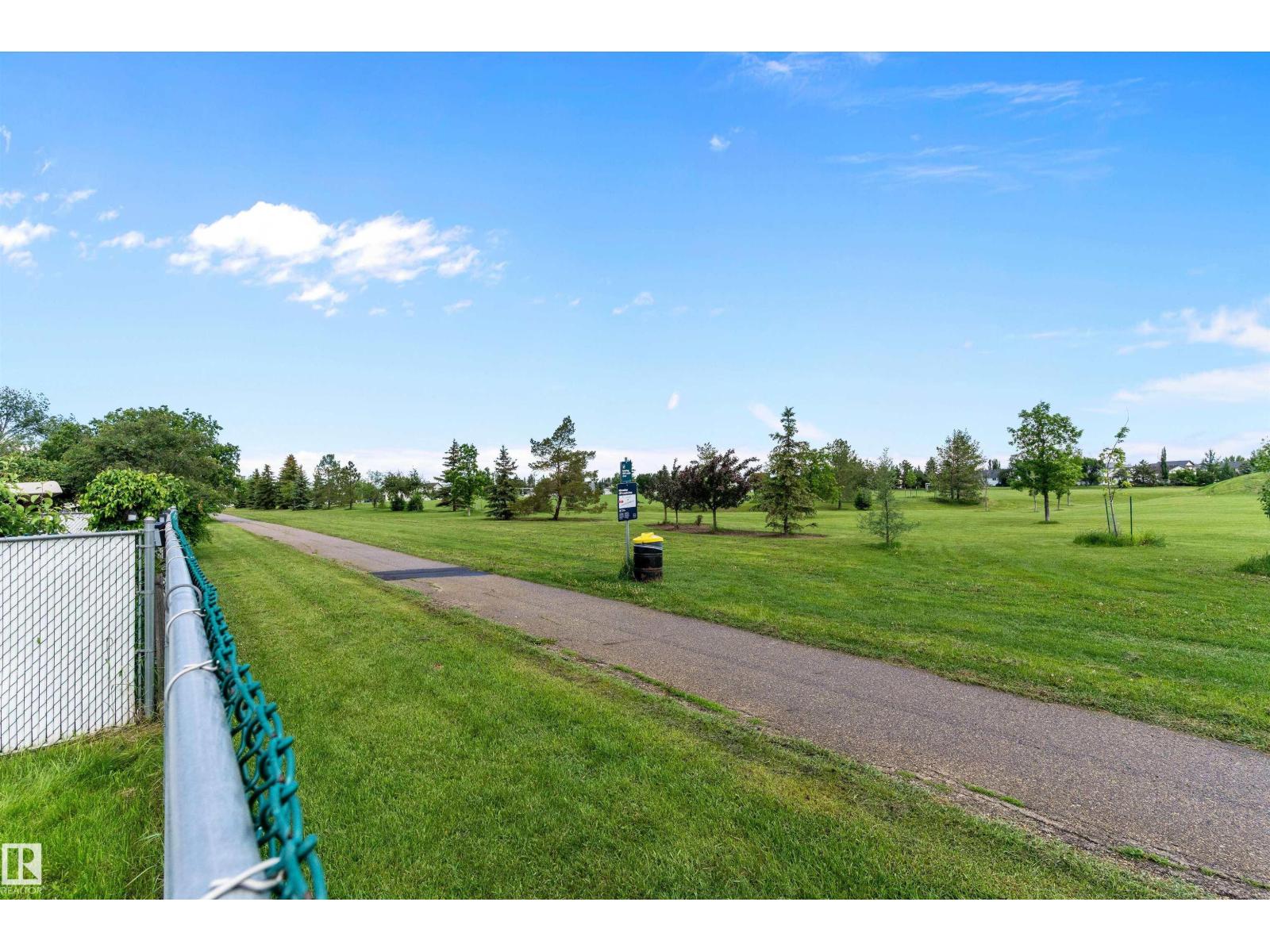 8904 170A AV NW - 39