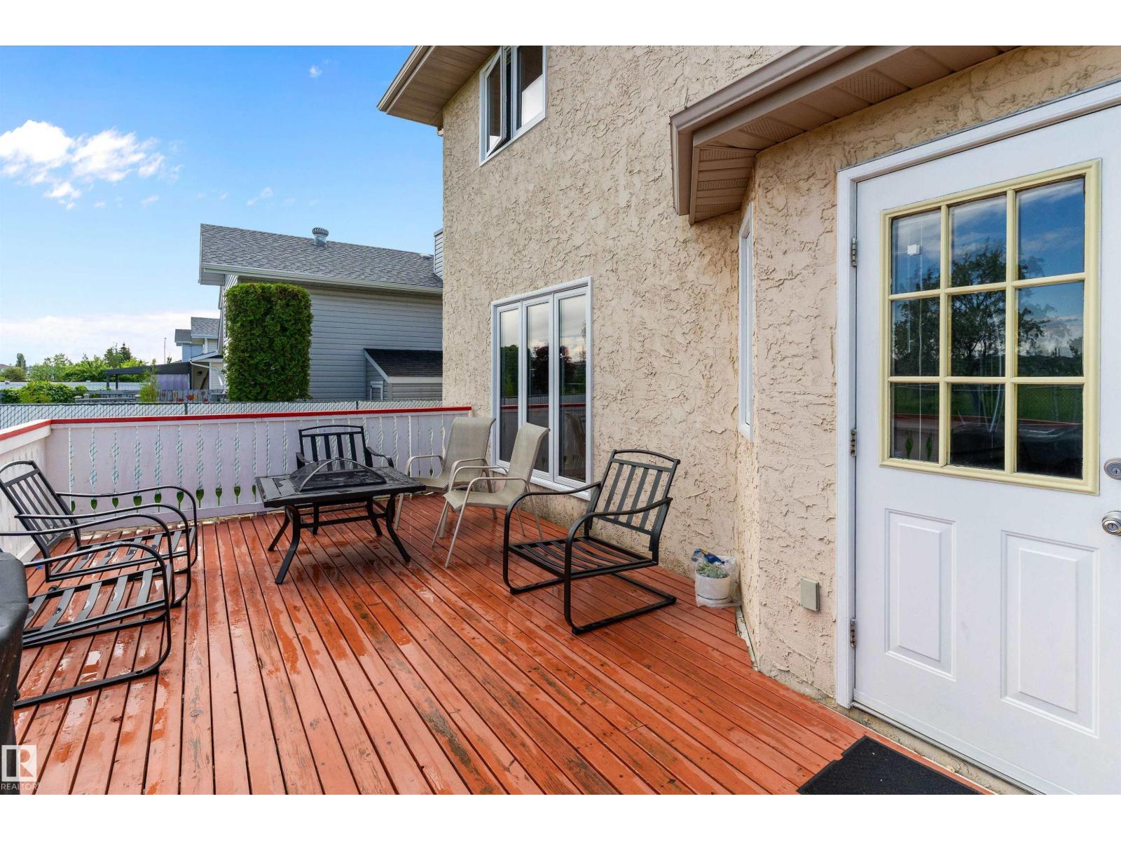 8904 170A AV NW - 42
