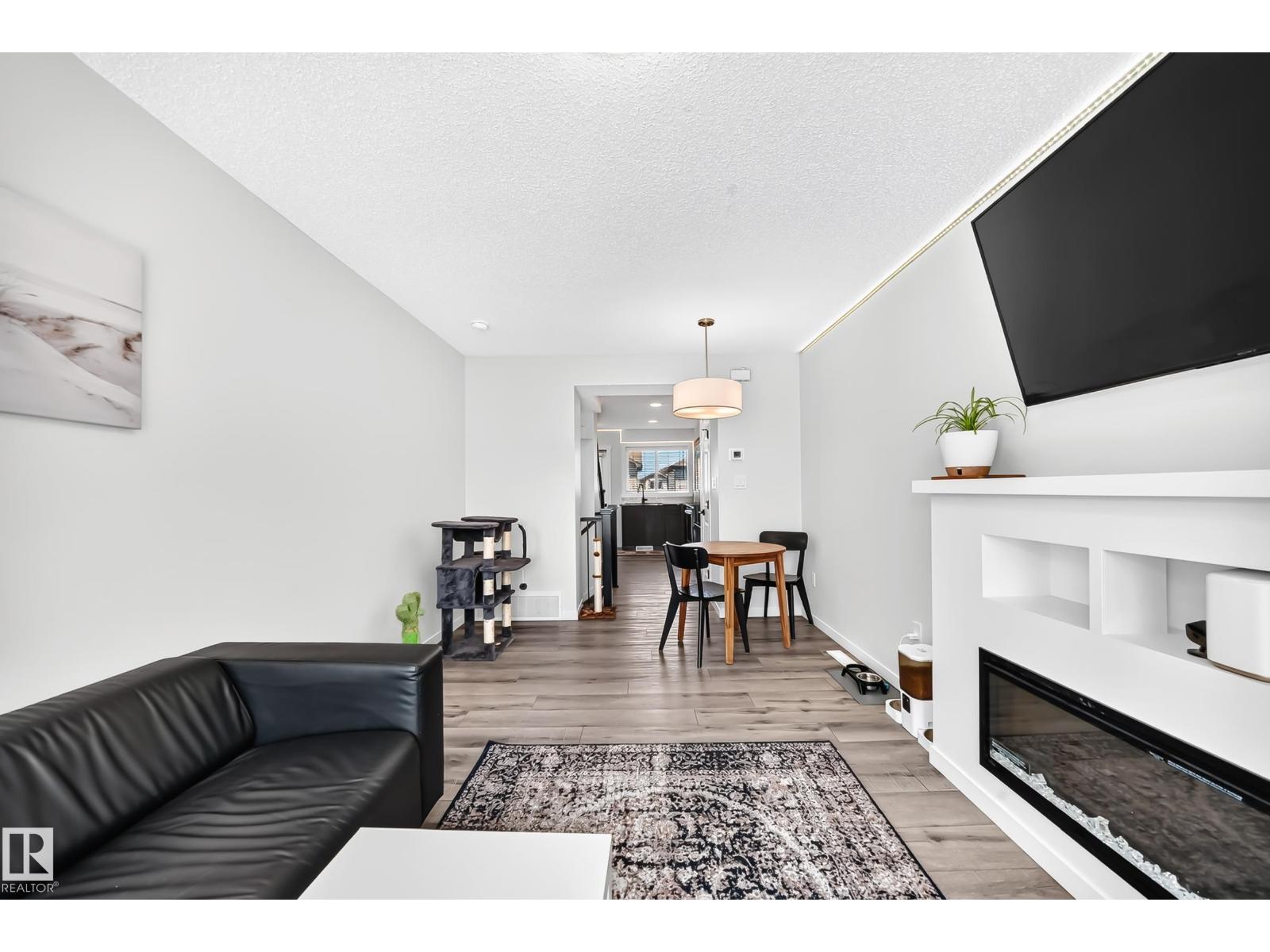 #28 1530 TAMARACK BV NW - 11