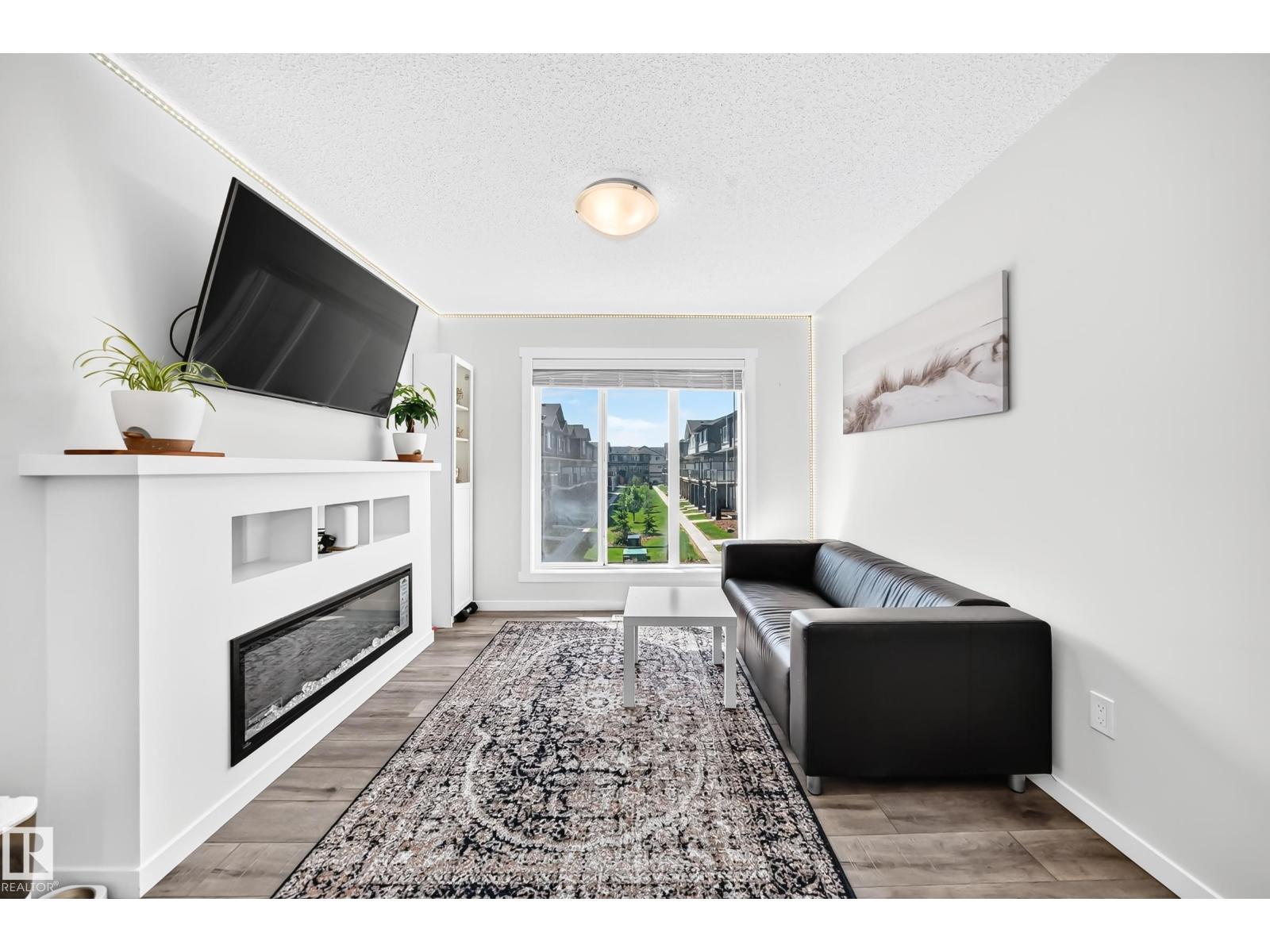 #28 1530 TAMARACK BV NW - 4