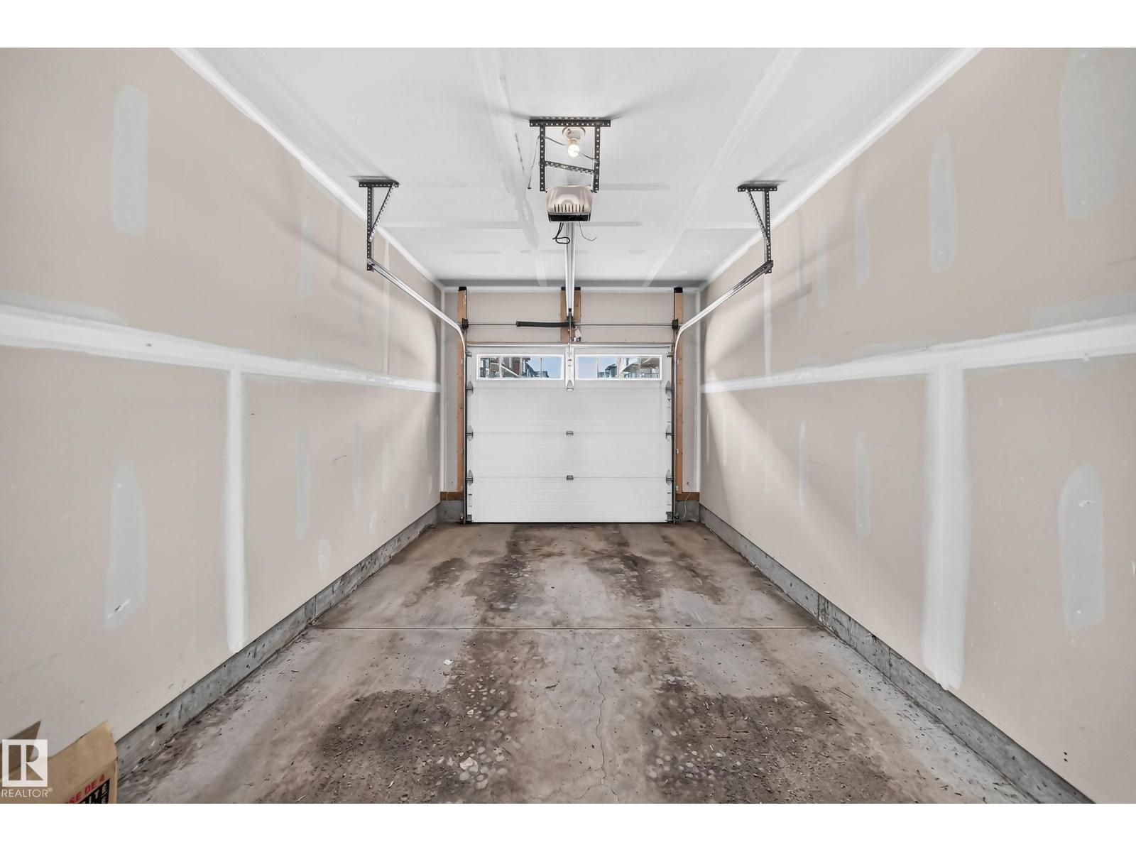 #28 1530 TAMARACK BV NW - 44