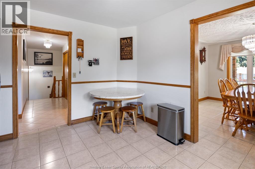 1545 WILLOW DRIVE - 12