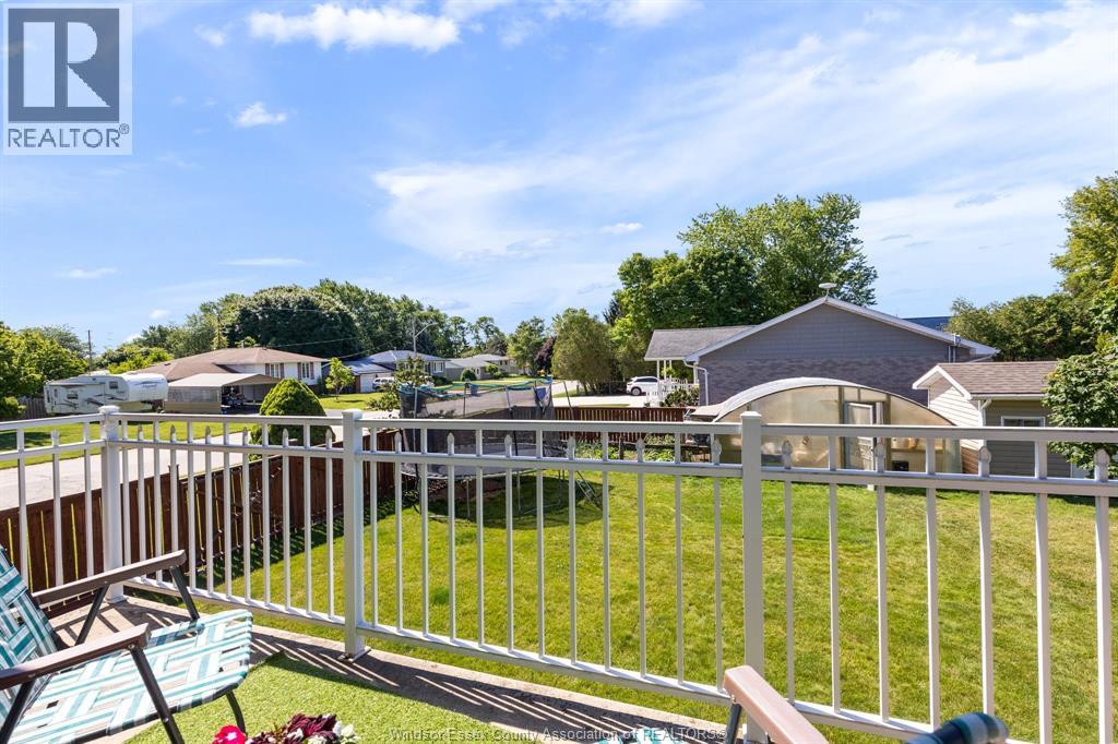 1545 WILLOW DRIVE - 15